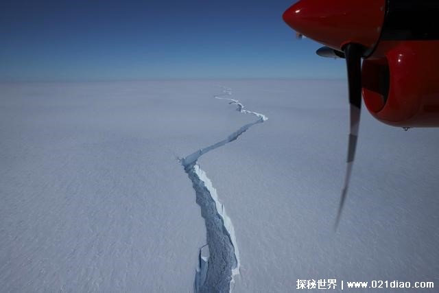  南极冰架出问题了 崩塌了1270平方公里的冰山(因全球变暖)