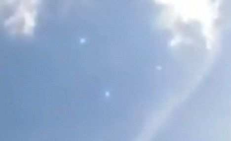 UFO伦敦上空飞行视频引争议