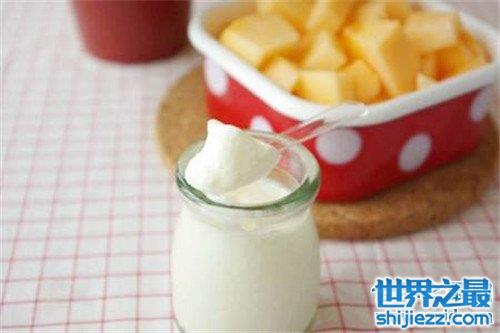 酸奶机怎么做酸奶 可以根据自己喜欢的水果添加
